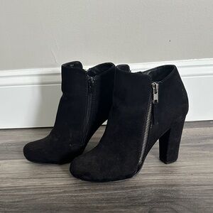 Black Madden Girl Faux Suede Ankle Boots, 6M
